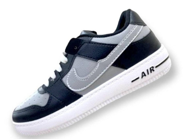 Attractive Mens Sports Shoe